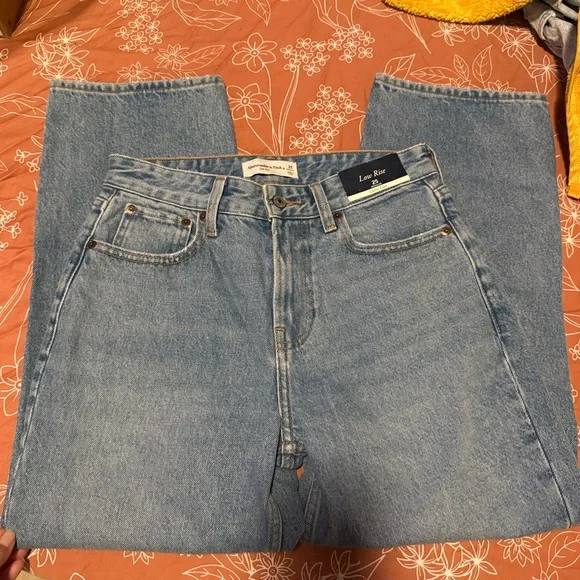 Abercrombie & Fitch Low Rise Loose Jeans Size 25 Curve Love - Picture 4 of 7